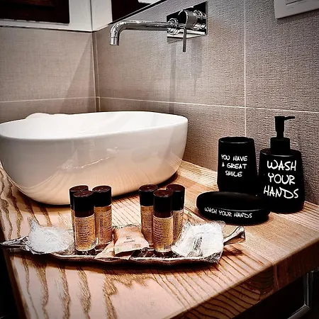 Karasole Gasthuis San Teodoro (Sardinia)