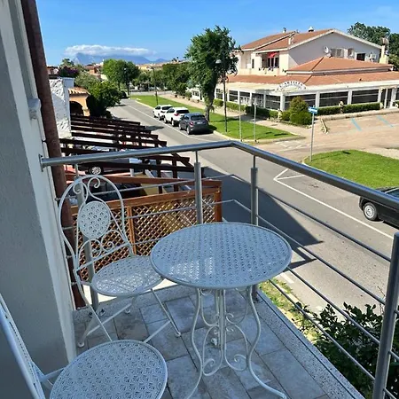 Karasole Gasthuis San Teodoro (Sardinia)